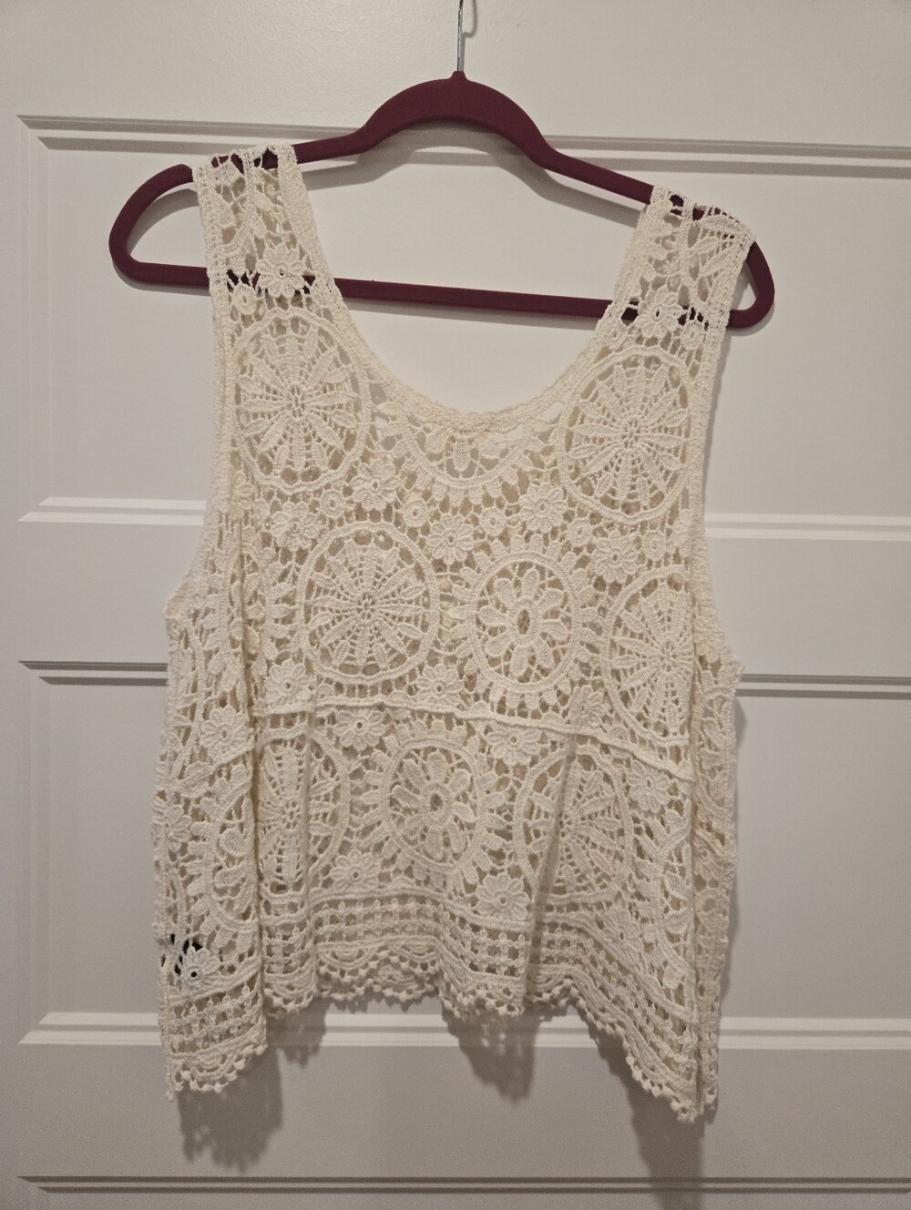 New POL Cream Crochet Tank Top with Floral Medallions - Picture 2 of 2